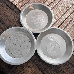 Vintage Bakers Square Pie Pans Set